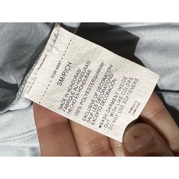 Men's Grey and Orange Under Armour T-Shirt – Good Condition - Picture 7 of 13